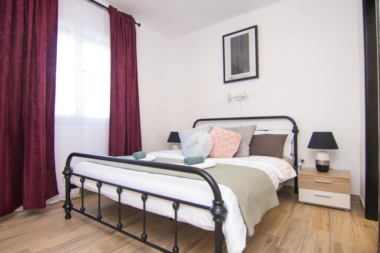 Apartments Flowers 克尔克 外观 照片